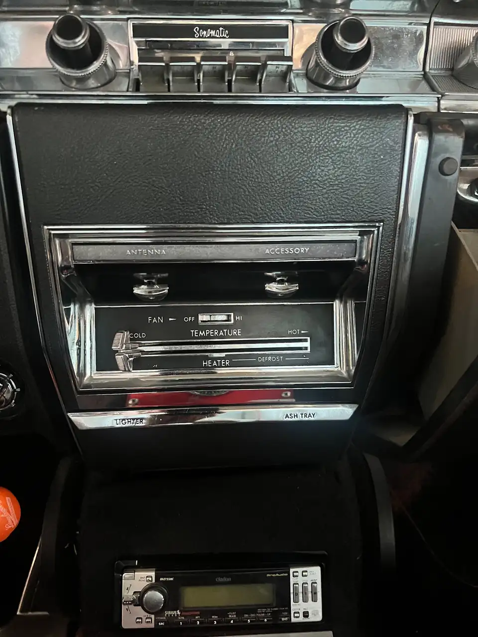 Original Sonomatic radio and center console controls